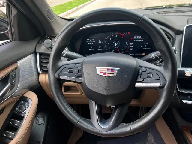 Cadillac CT5 — Фото автомобиля 15