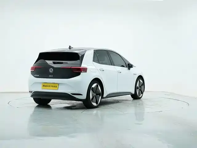 Volkswagen ID.3 — Фото автомобиля 7