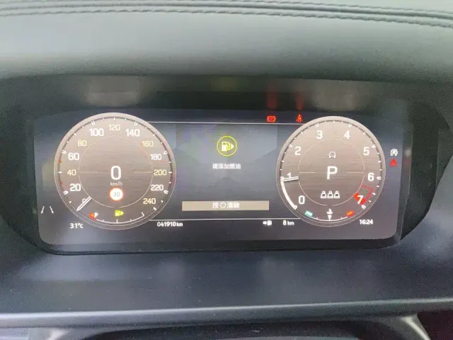Land Rover Defender — Фото автомобиля 4