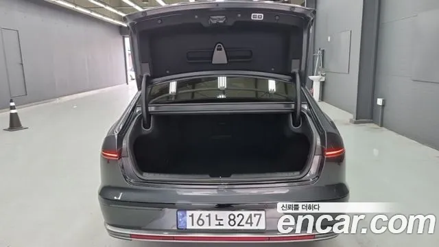 Hyundai Grandeur Grandeur (GN7) 2.5 Бензин 2WD — Фото автомобиля 11