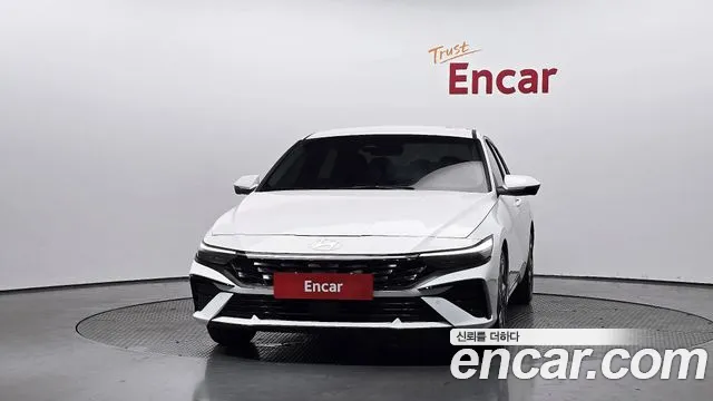 Hyundai AVANTE Новый Avante (CN7) — Фото автомобиля 3
