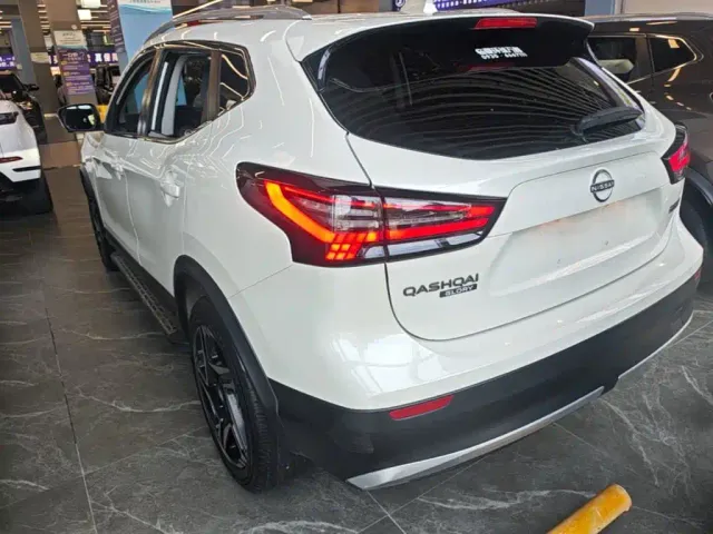 Nissan Qashqai — Фото автомобиля 4