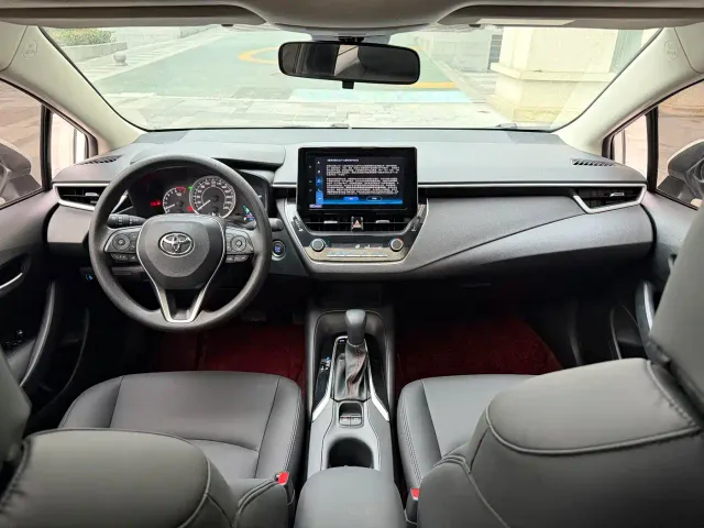 Toyota Corolla — Фото автомобиля 8