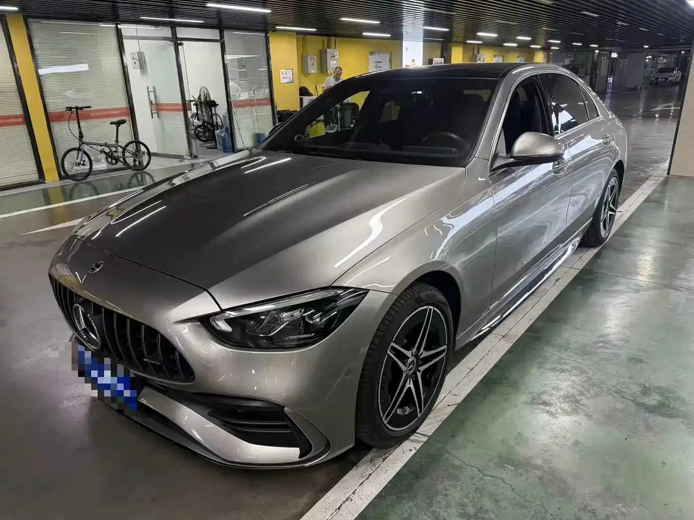 Фотография автомобиля — Mercedes-Benz Mercedes-Benz C-Class