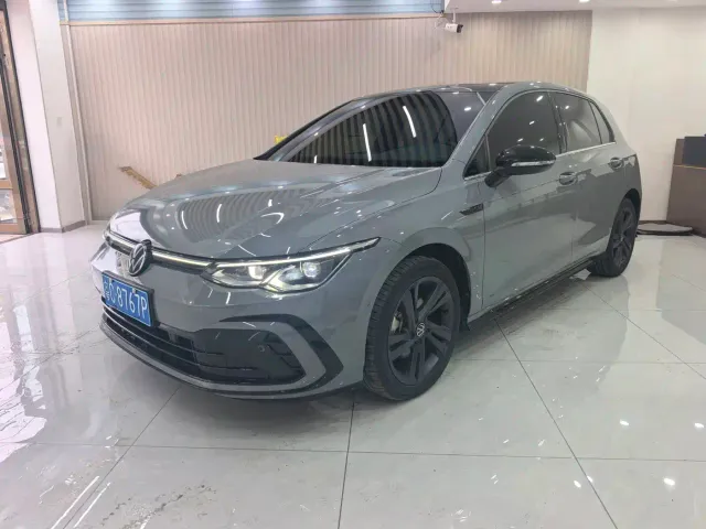 Фотография автомобиля — Volkswagen Golf