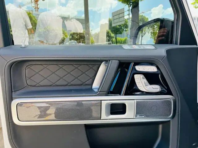 Mercedes-Benz G-Class — Фото автомобиля 8