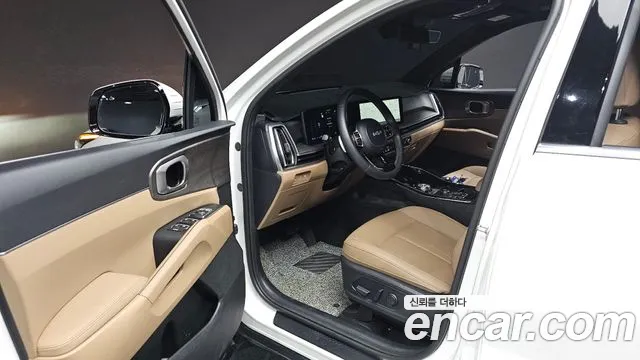 Kia Sorento Новый Sorento 4 поколение Бензин 2.5T 2WD — Фото автомобиля 10