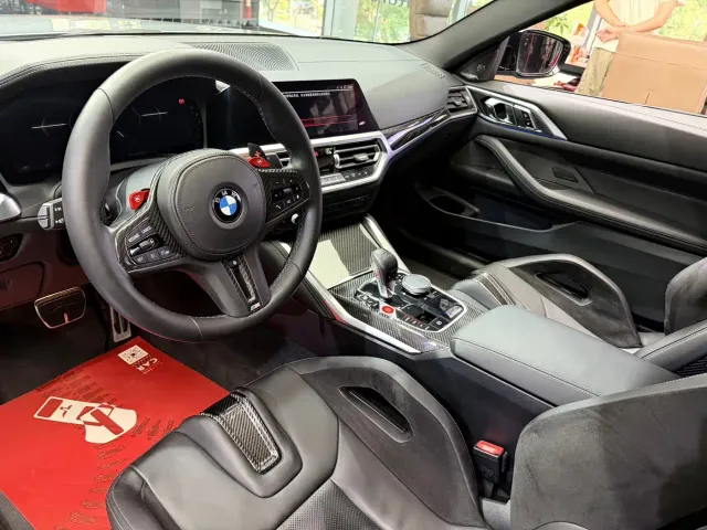 BMW M4 — Фото автомобиля 7