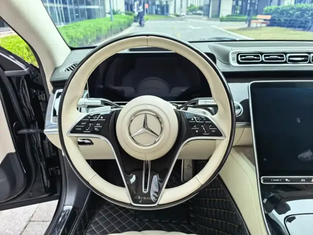 Mercedes-Benz Maybach S-Class — Фото автомобиля 12
