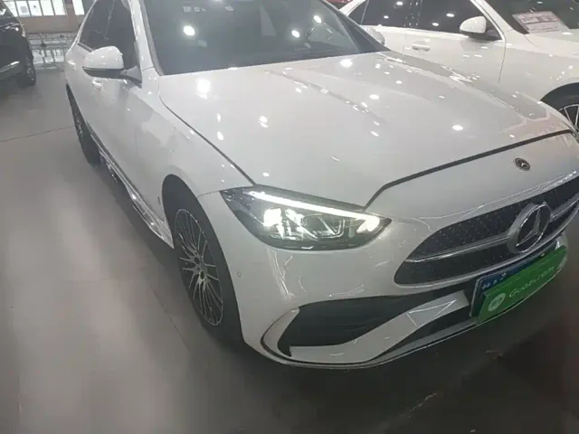 Mercedes-Benz C-Class — Фото автомобиля 3