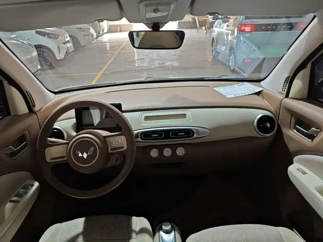 Wuling Hongguang Mini EV — Фото автомобиля 9