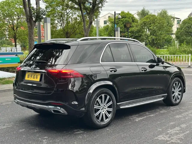 Mercedes-Benz GLE-Class — Фото автомобиля 16