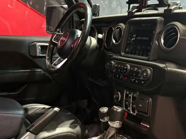 Jeep Gladiator — Фото автомобиля 13