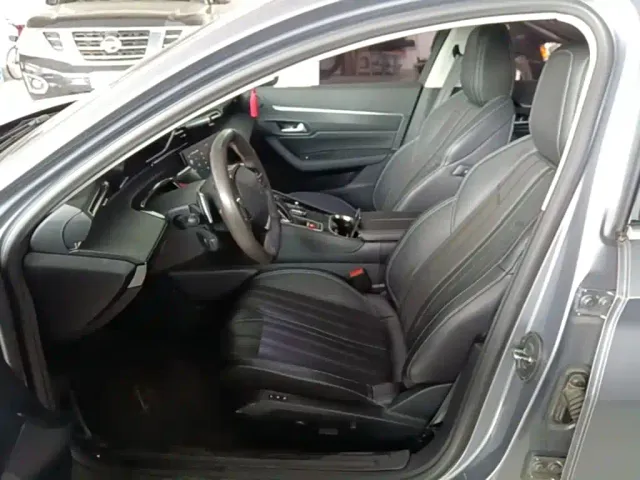 Peugeot 508 — Фото автомобиля 14