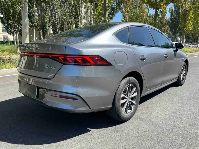 BYD Qin PLUS — Фото автомобиля 6