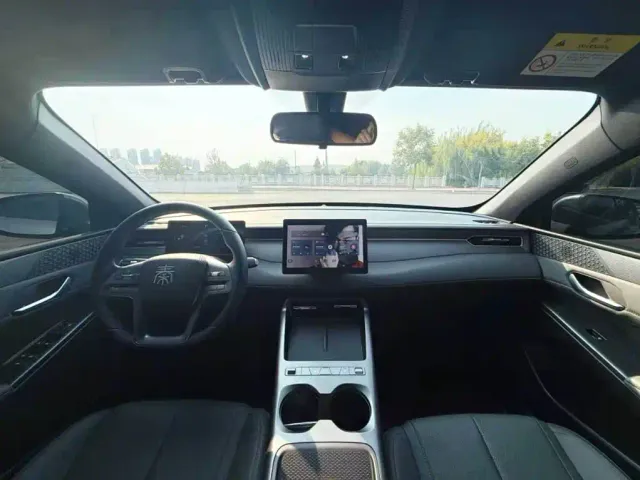 BYD Qin PLUS — Фото автомобиля 9