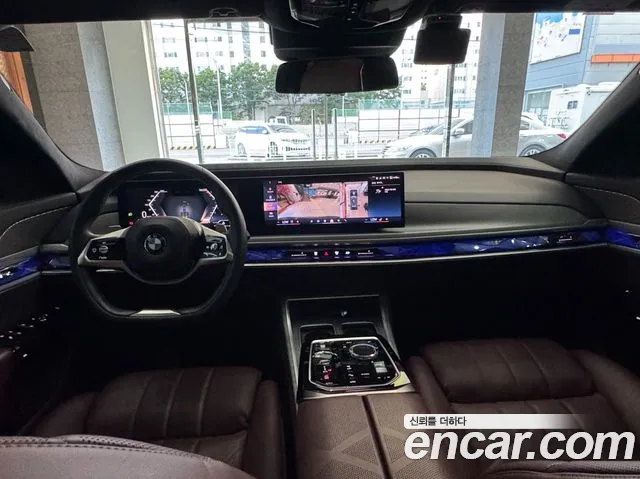 BMW 7-Series 7 серия (G70) 740i sDrive Design Pure Excellence — Фото автомобиля 6