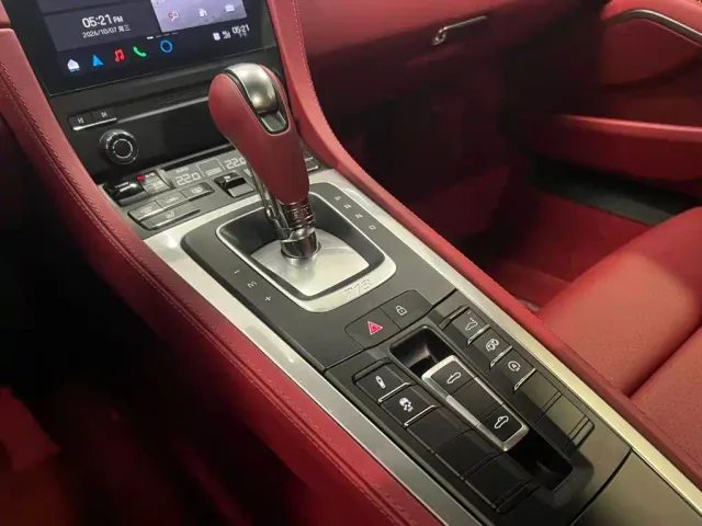 Porsche 718 — Фото автомобиля 18