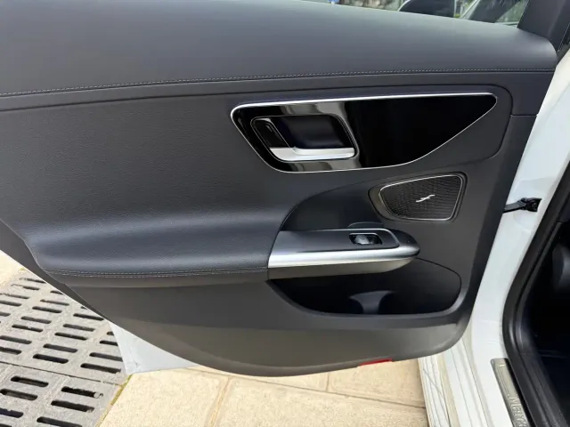 Mercedes-Benz C-Class — Фото автомобиля 30