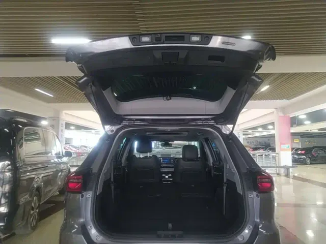 Chery Tiggo 8 — Фото автомобиля 18