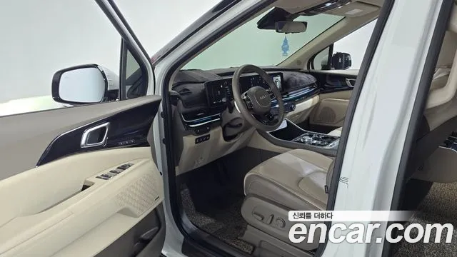 Kia Canival — Фото автомобиля 10