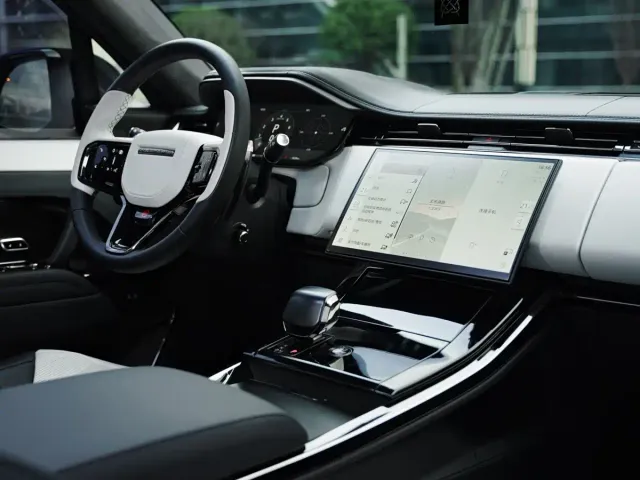 Land Rover Range Rover Sport — Фото автомобиля 16