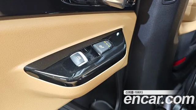 Kia Canival Carnival 4 поколение Бензин 9 мест Signature — Фото автомобиля 18
