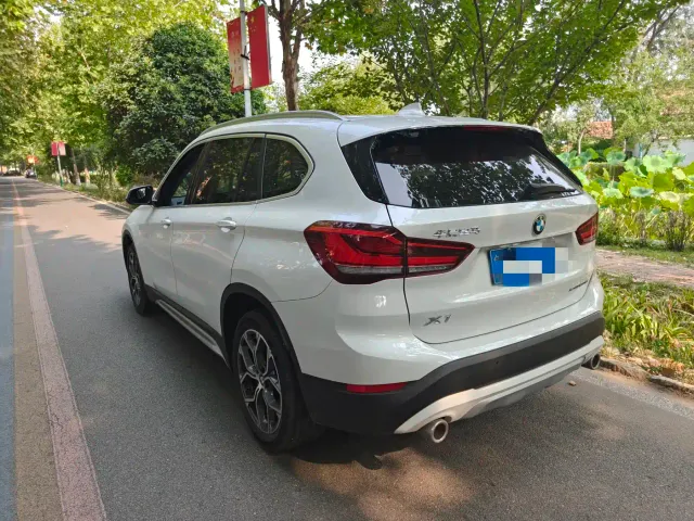 BMW X1 — Фото автомобиля 4