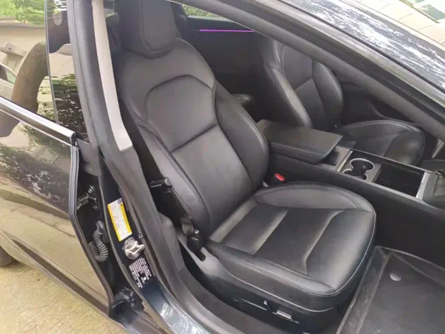 Tesla Model 3 — Фото автомобиля 19