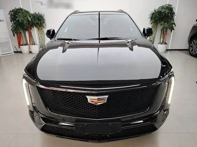 Cadillac XT5 — Фото автомобиля 2