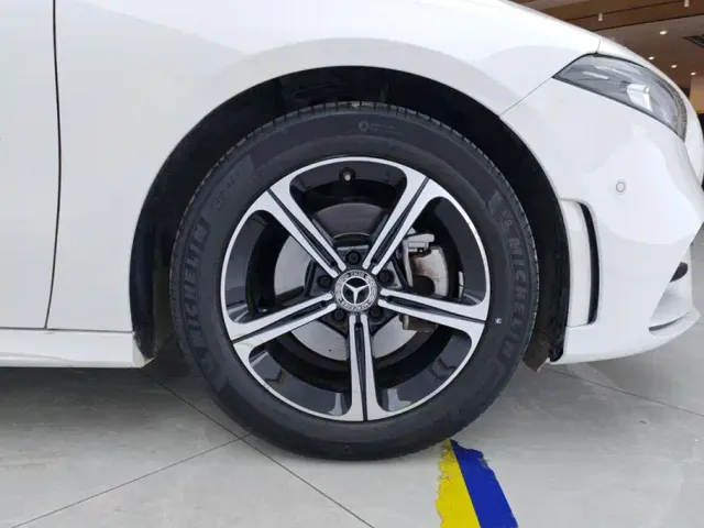 Mercedes-Benz A-Class — Фото автомобиля 6
