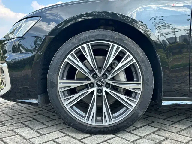 Audi A6L — Фото автомобиля 20