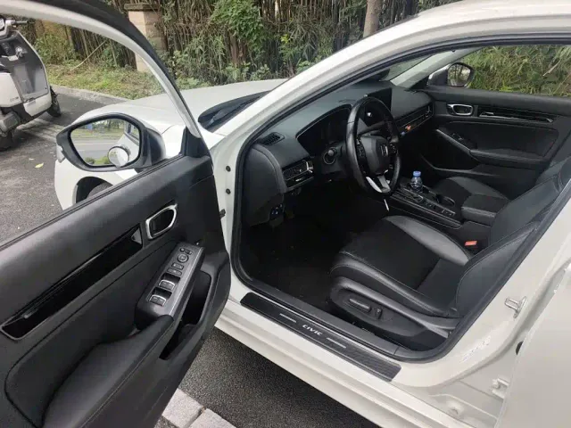 Honda Civic — Фото автомобиля 12