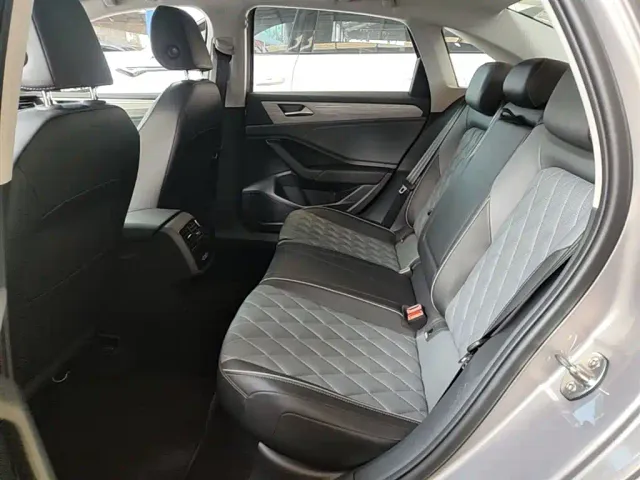 Volkswagen Sagitar — Фото автомобиля 16