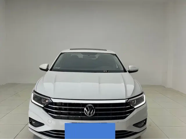 Фотография автомобиля — Volkswagen Sagitar