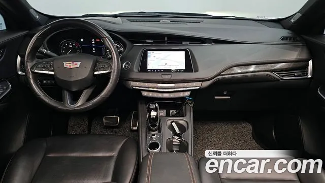 Cadillac XT4 — Фото автомобиля 7