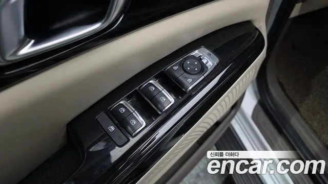 Kia Canival Carnival 4 поколение Бензин 7 мест Noblesse — Фото автомобиля 27