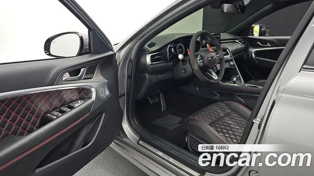 Genesis G70 — Фото автомобиля 10