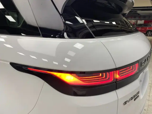 Land Rover Range Rover Evoque — Фото автомобиля 26