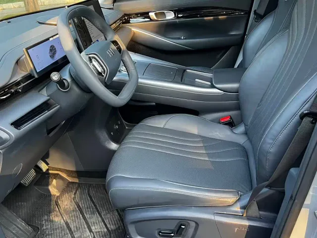 Geely Galaxy E5 — Фото автомобиля 4