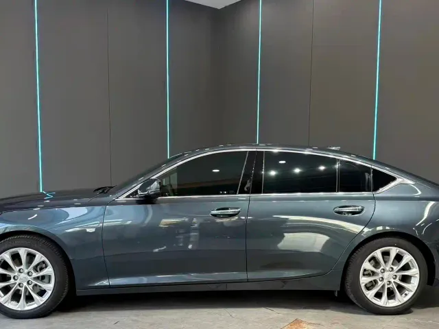 Cadillac CT5 — Фото автомобиля 4