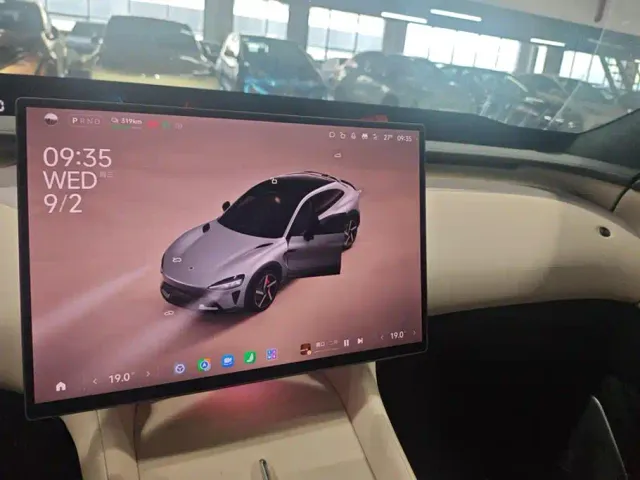 Xiaomi YU7 — Фото автомобиля 13