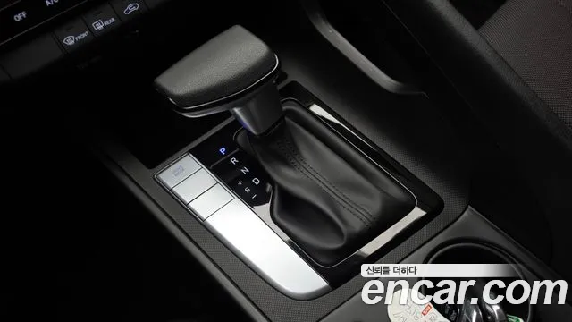 Hyundai Avante CN7 — Фото автомобиля 12