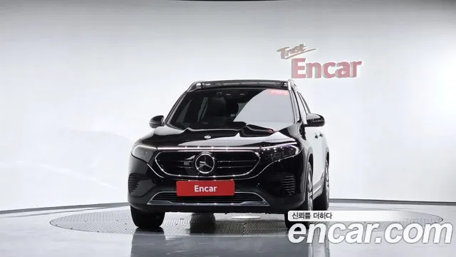 Mercedes-Benz EQB — Фото автомобиля 3