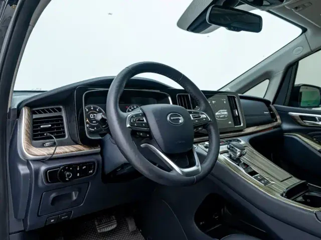 GAC Trumpchi M8 — Фото автомобиля 19