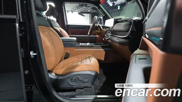 Kia Tasman Tasman 2.5T Бензин 4WD — Фото автомобиля 25