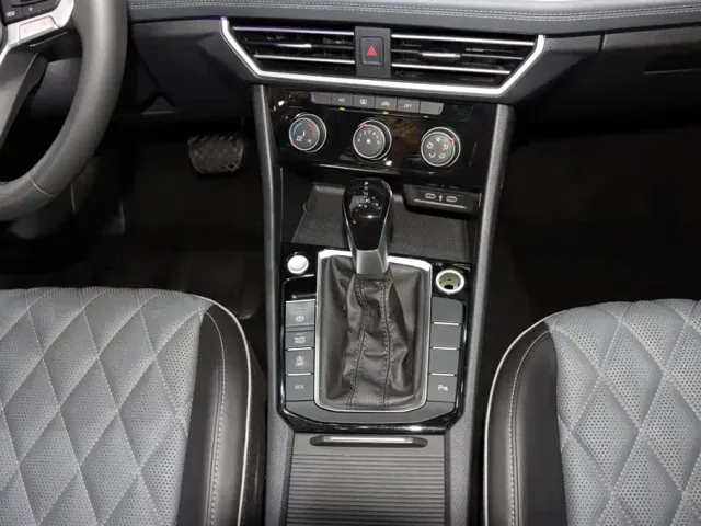 Volkswagen Sagitar — Фото автомобиля 15
