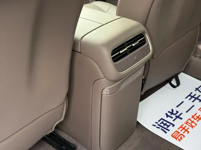 IM Motors LS6 — Фото автомобиля 14