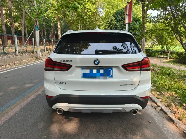 BMW X1 — Фото автомобиля 5