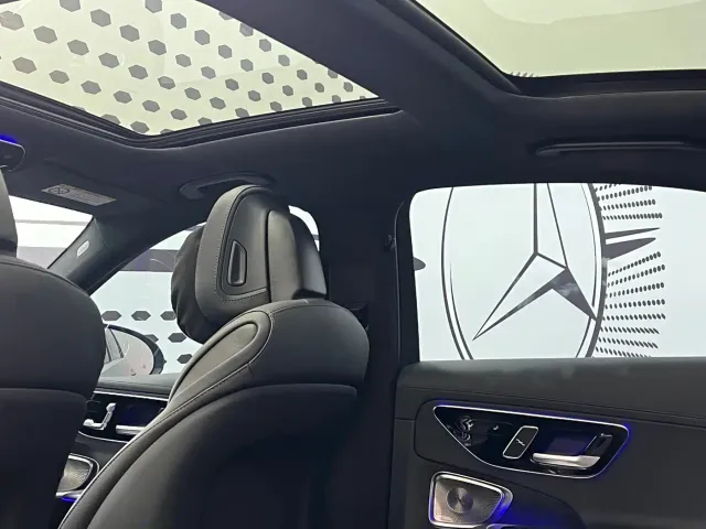 Mercedes-Benz C-Class — Фото автомобиля 8